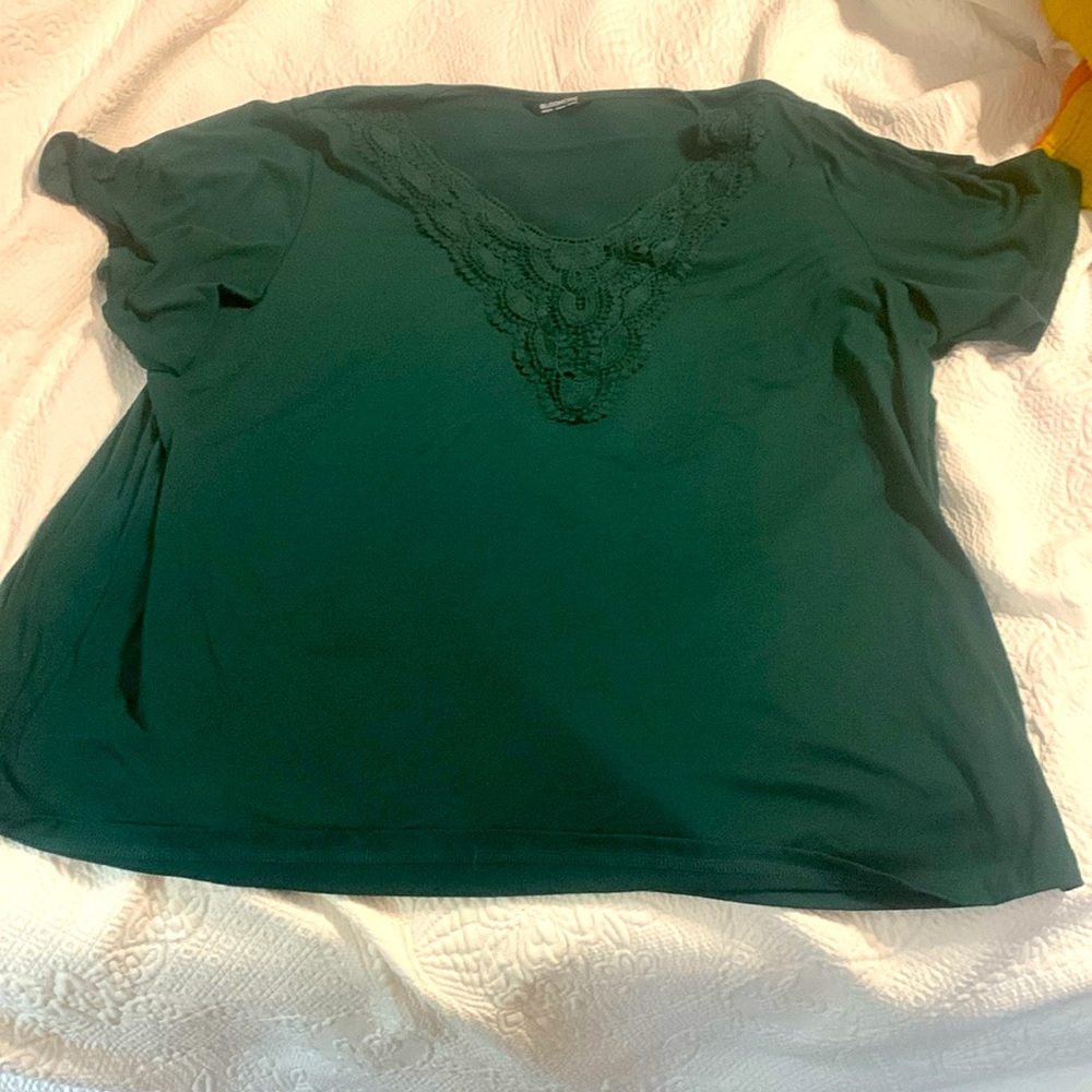 Bloomchic dark green blouse with crochet decoration at neck. EUC